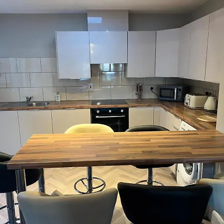 Town Cosy 2 Min Walk To Town Center *